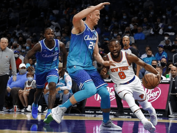 英雄资料-斯图加特训练开放日，清晨复出首秀引欢呼，全明星赛在即，赛程密集仍需轮换(舒尔特方格训练19图片)