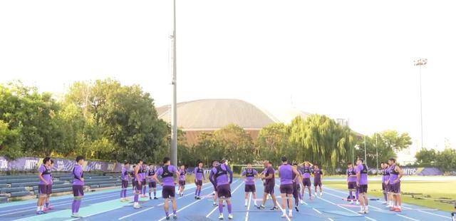 明星解说视频-武汉三镇直播在线观看