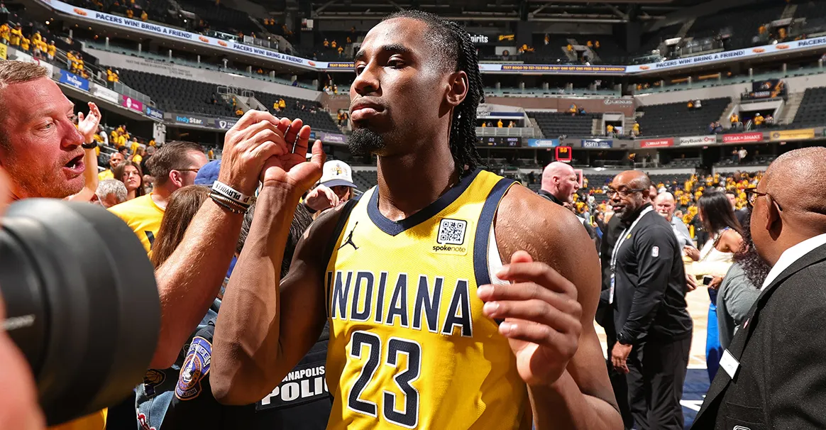 英雄资料-印第安纳步行者迎NBA常规赛关键赛，冲刺阶段刷新队史纪录，压力陡增，资深球员宣示担当的简单介绍