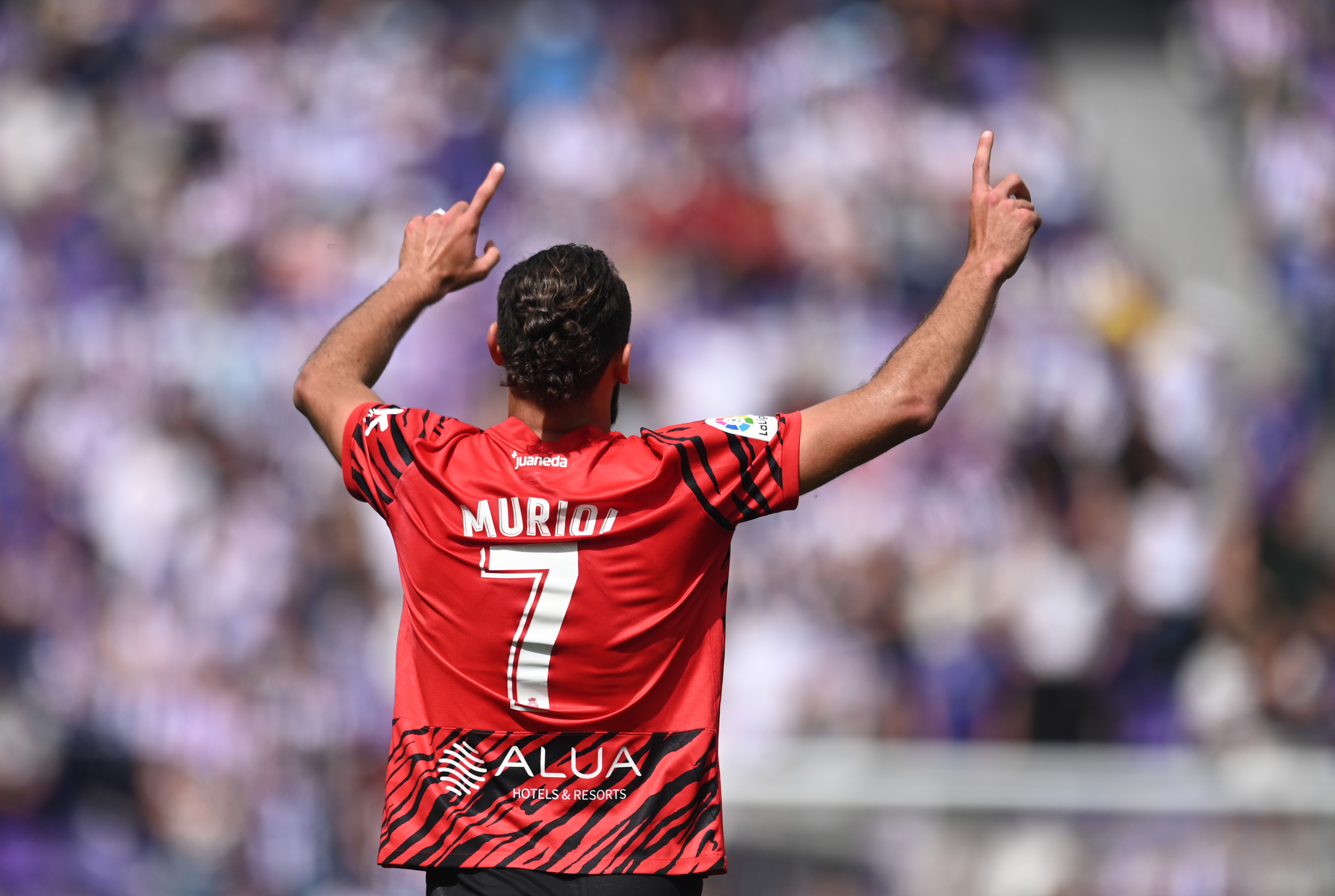 英雄资料-国王杯赛程吃紧，萨克拉门托国王赛后单刀错失，管理层满意，控场能力受关注的简单介绍